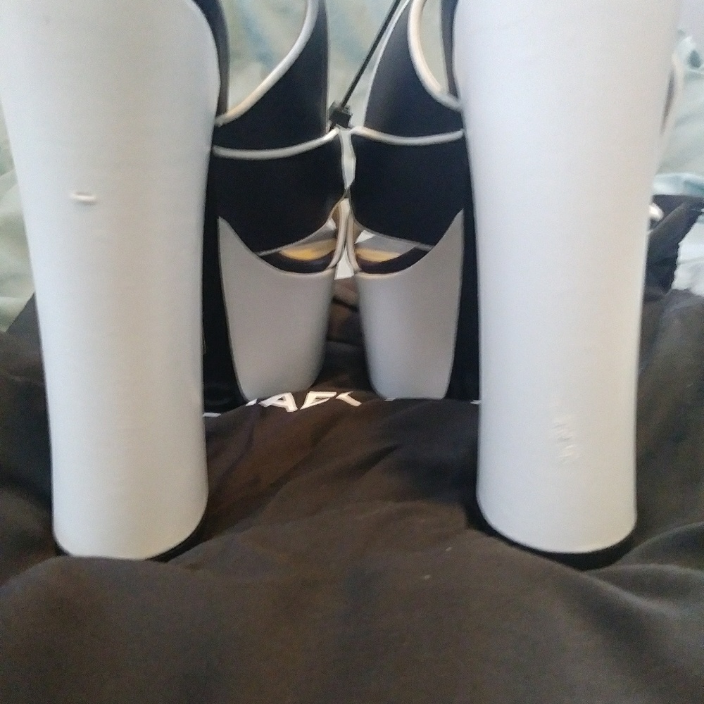 Michael Kors navy wedges - Picture 3 of 3
